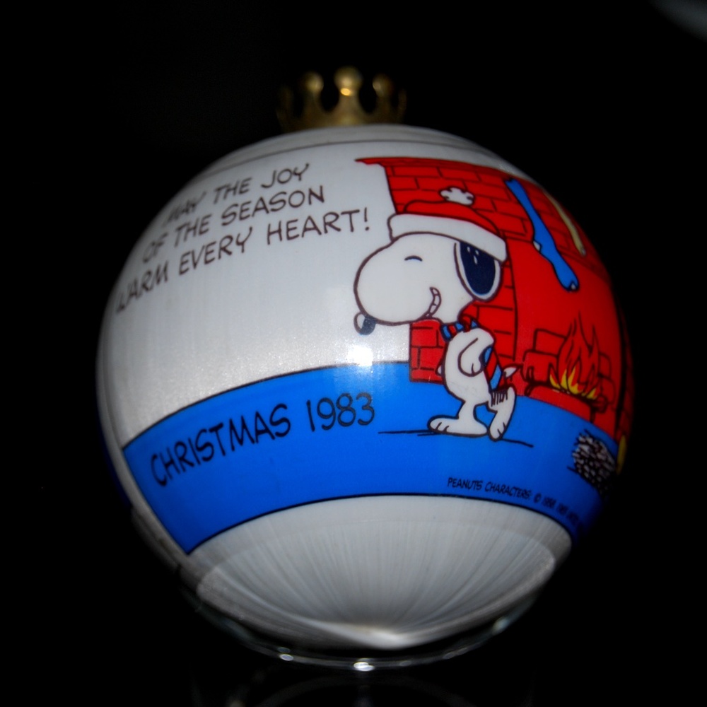 Vintage 1983 Snoopy Christmas Ball Ornament